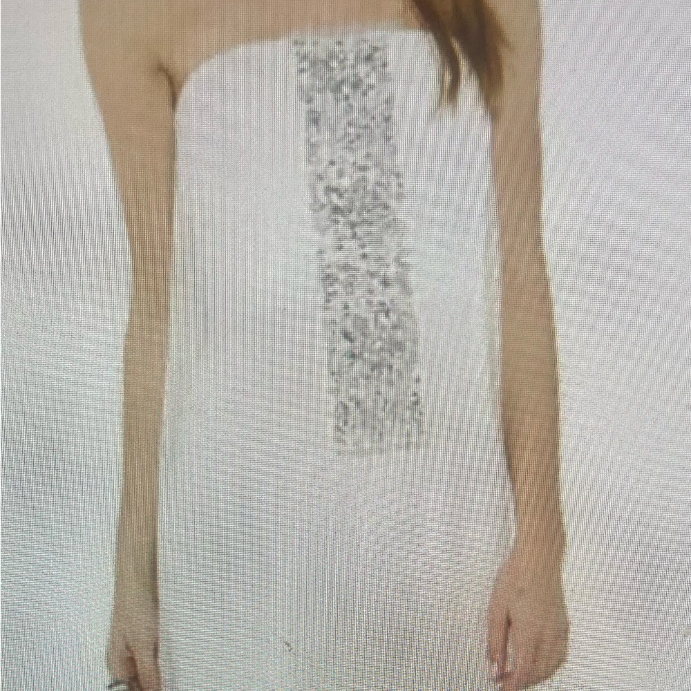 BCBGMAXAZRIA EXENE GOWN white chiffon silk.
